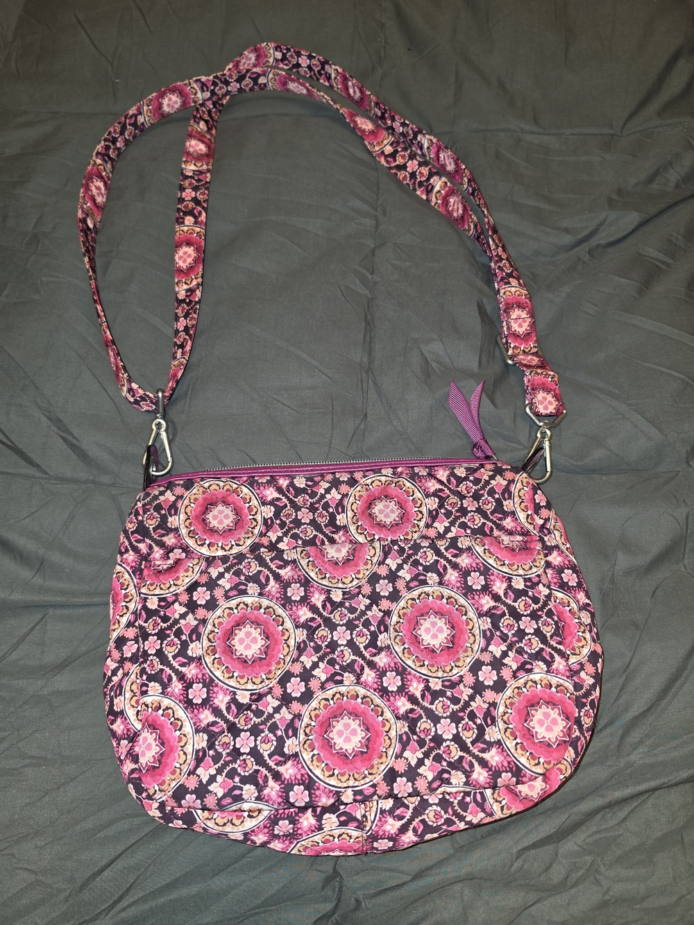 Vera Bradley Raspberry Medallion Mini Carson In Performance Twill - Picture 2 of 11